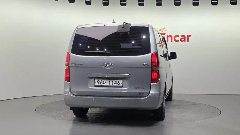 Hyundai Grand Starex
