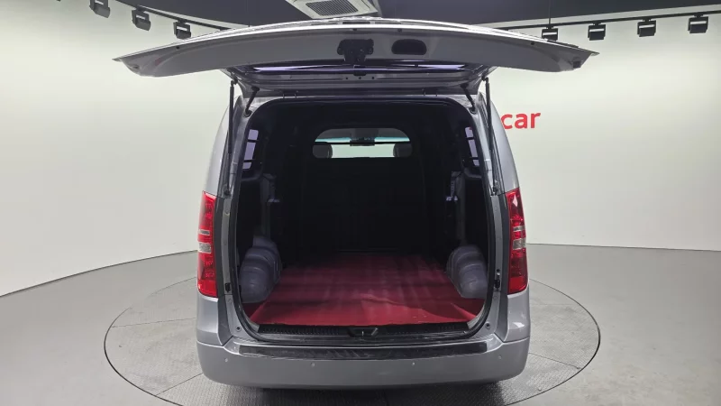 Hyundai Grand Starex