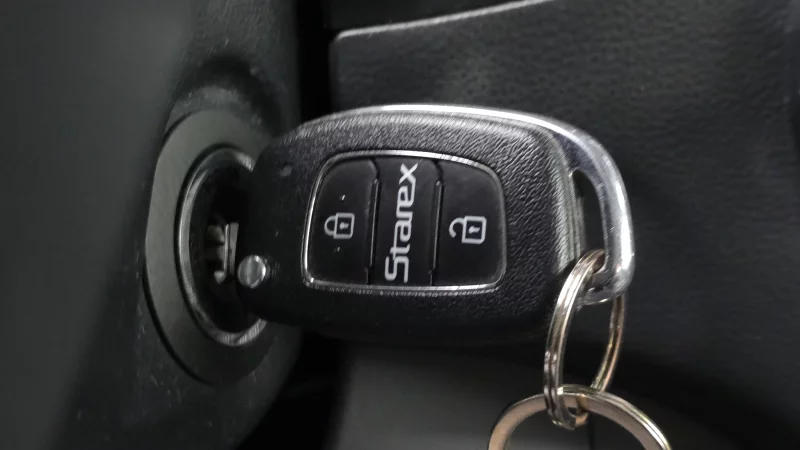 Hyundai Starex