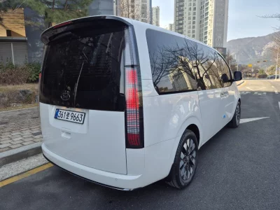 Hyundai Staria