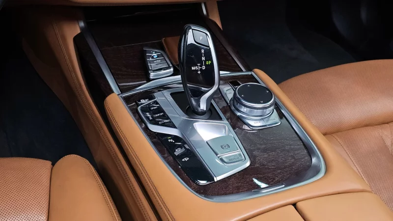 BMW 7-Series