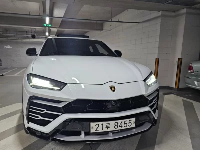 Lamborghini URUS