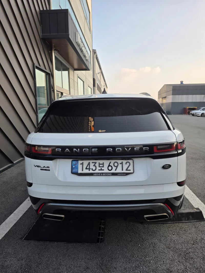 Land Rover RANGE ROVER VELAR