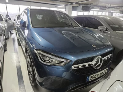 Mercedes-Benz GLA-Class