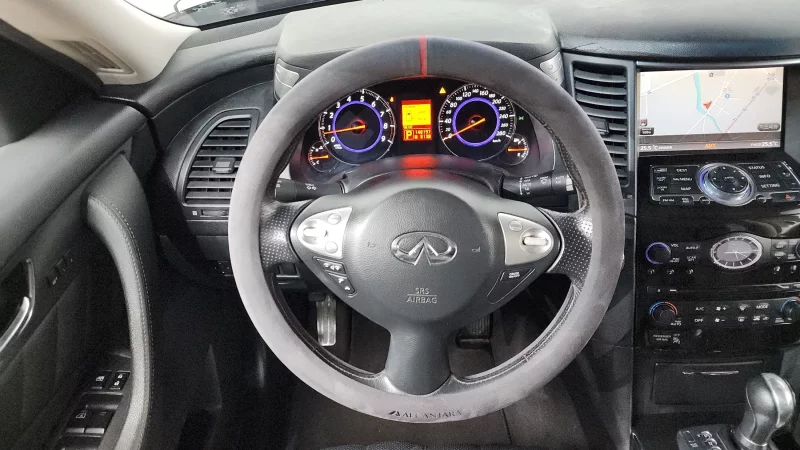 Infiniti FX