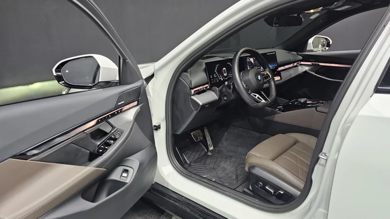 BMW 5-Series