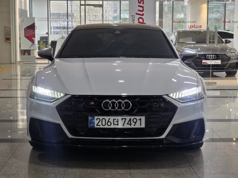 Audi S7