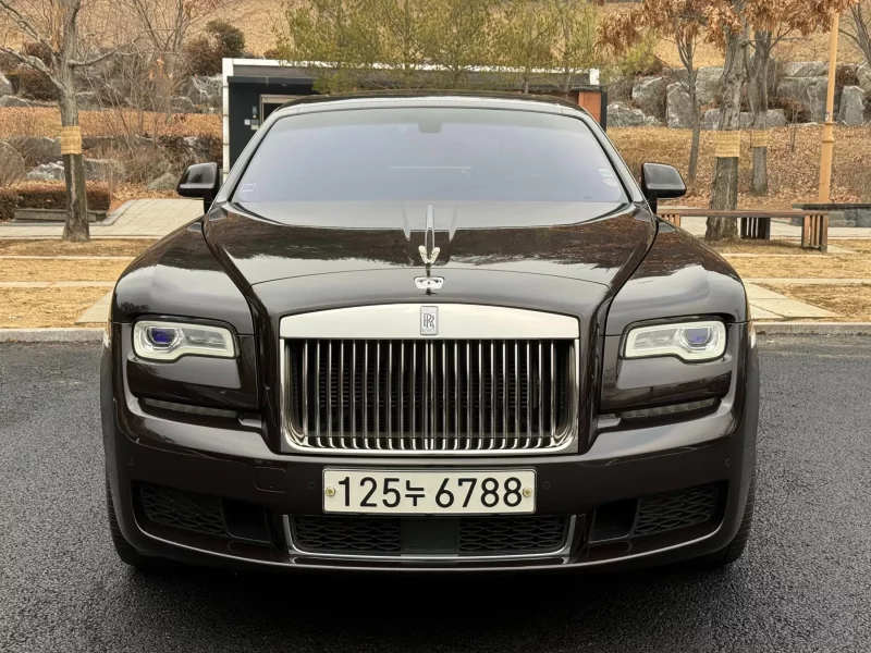 Rolls-Royce GHOST