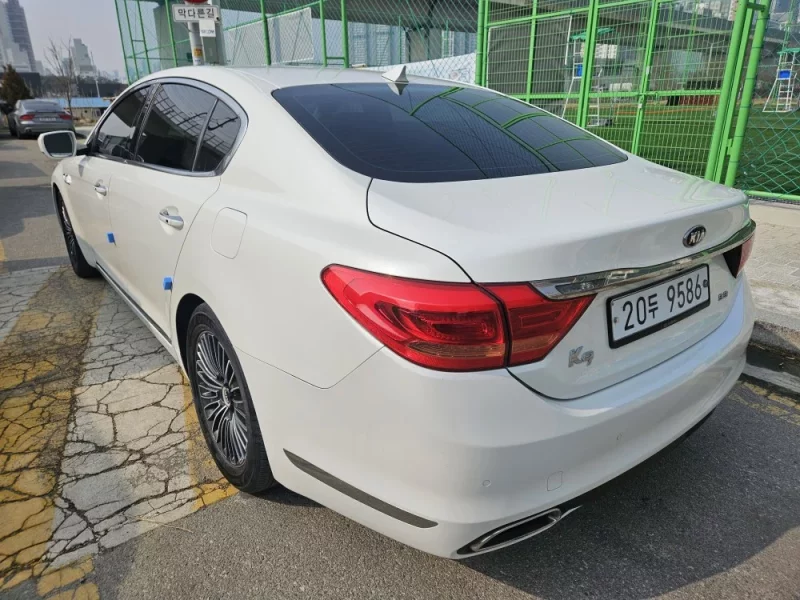 Kia K9