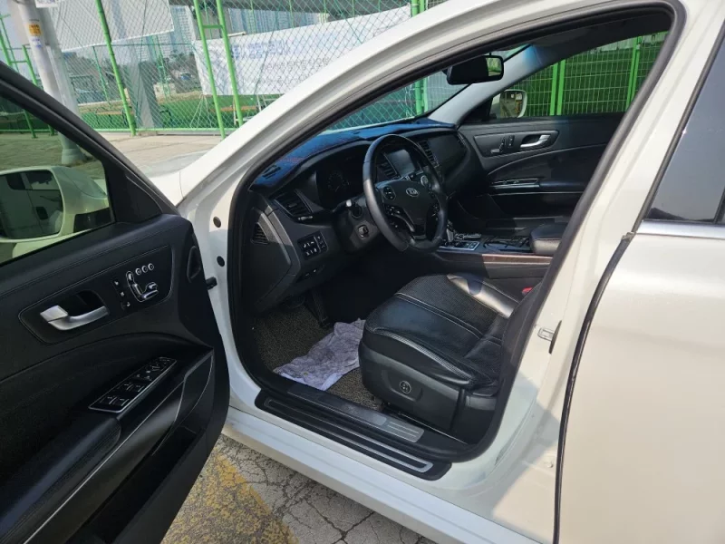 Kia K9