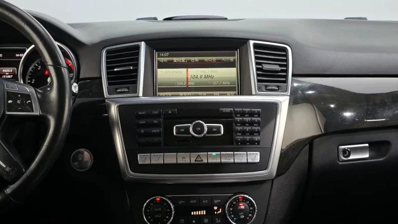 Mercedes-Benz M-class