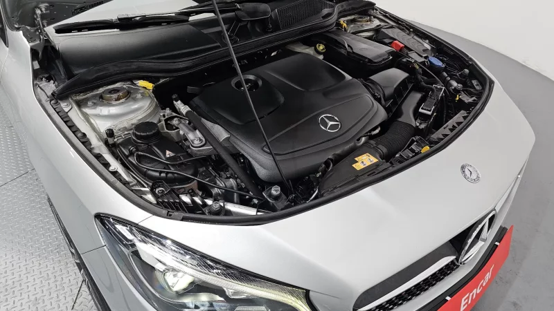 Mercedes-Benz CLA-Class