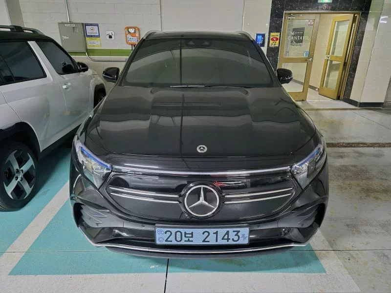 Mercedes-Benz EQA