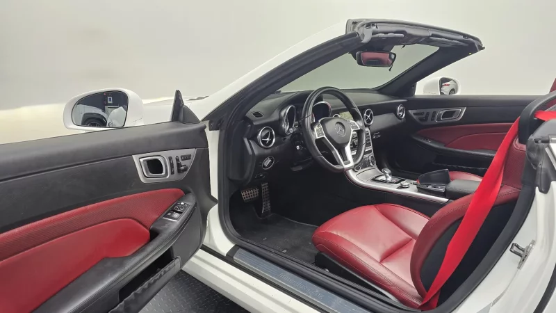 Mercedes-Benz SLK-Class