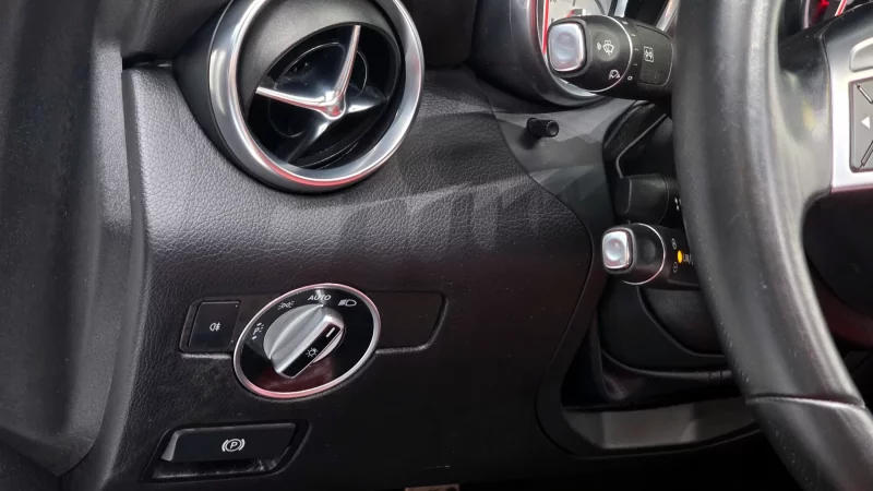 Mercedes-Benz SLK-Class