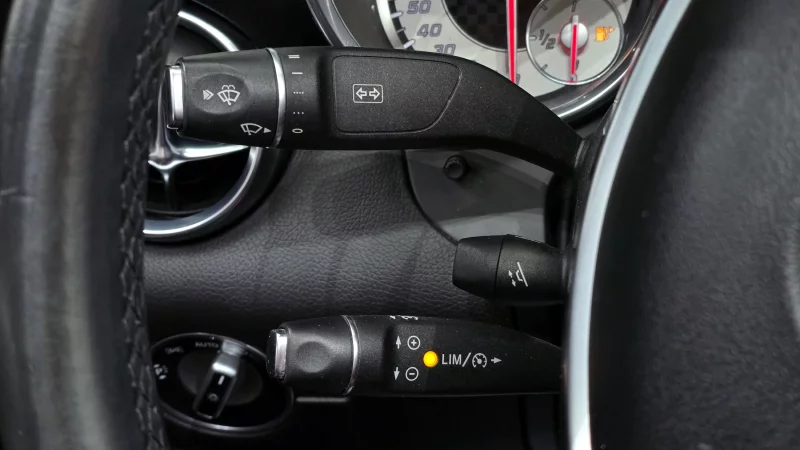 Mercedes-Benz SLK-Class