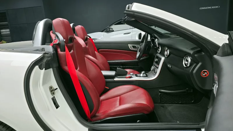 Mercedes-Benz SLK-Class