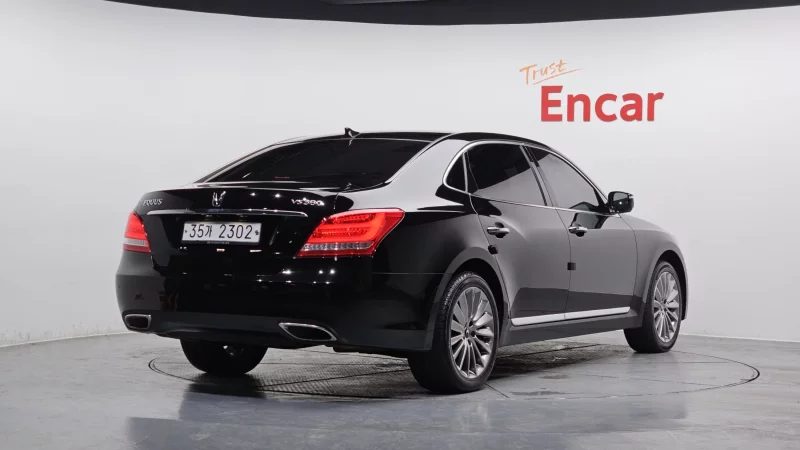 Hyundai Equus