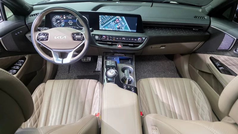 Kia K8