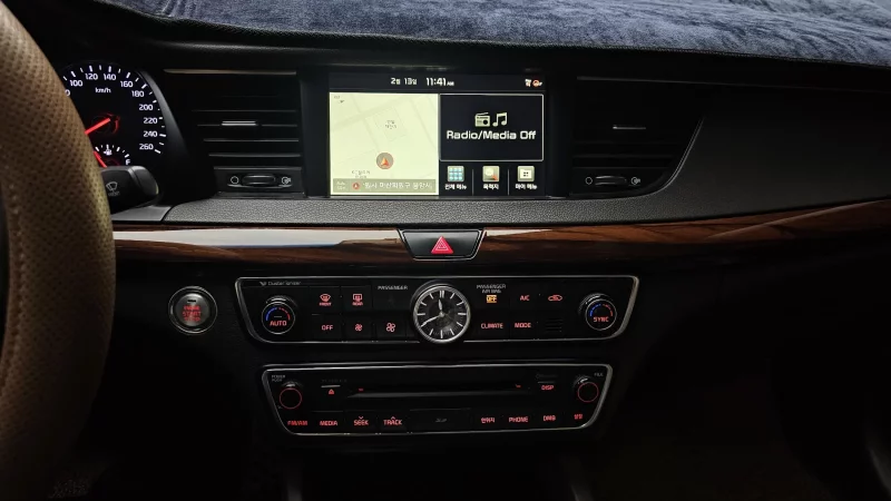 Kia K7