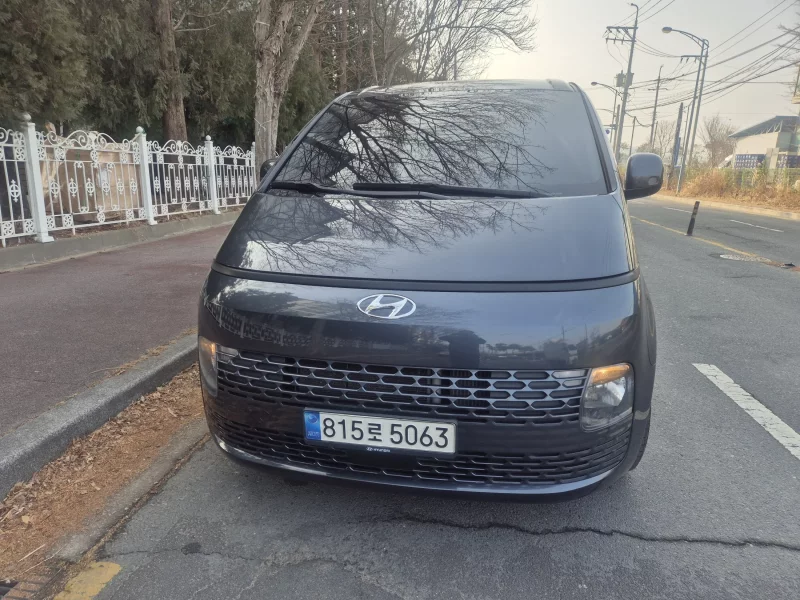 Hyundai Staria