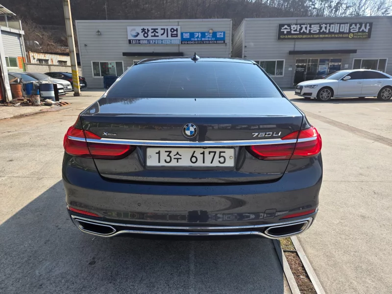 BMW 7-Series