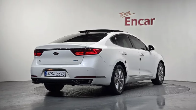 Kia K7