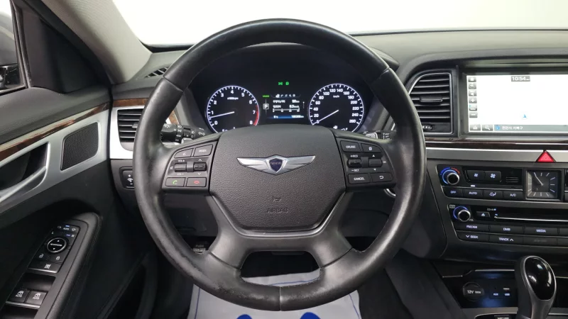 Hyundai Genesis