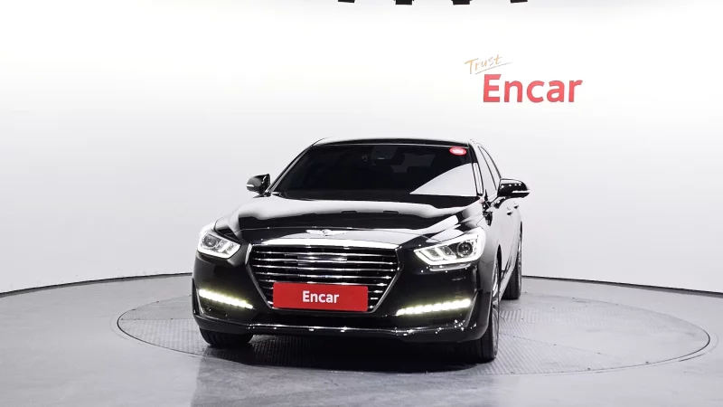 Genesis EQ900