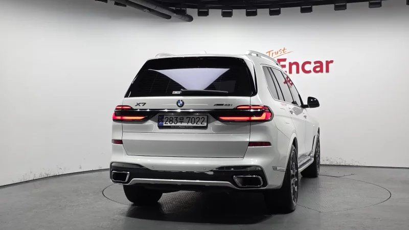 BMW X7