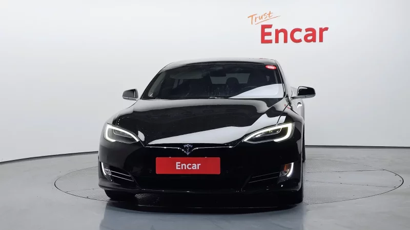 Tesla MODEL S