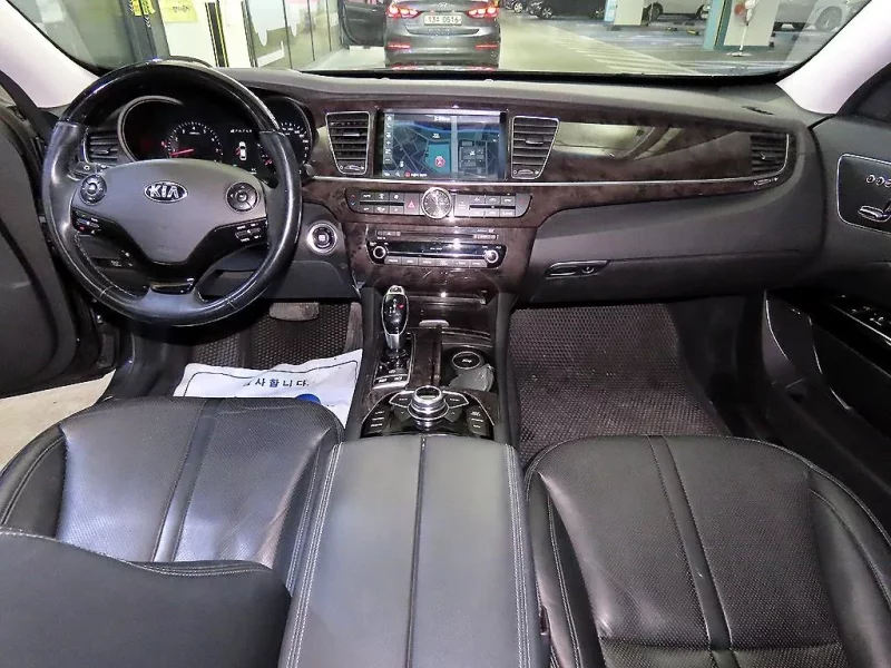 Kia K9