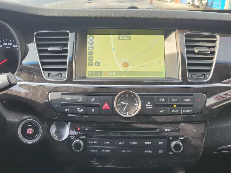 Kia K9