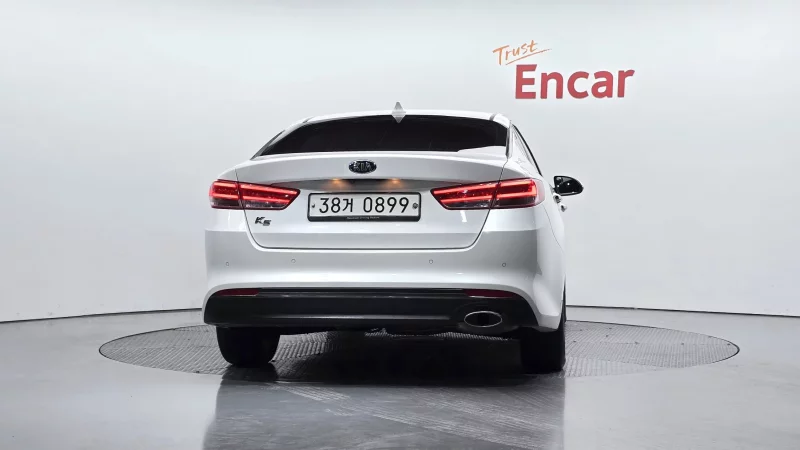 Kia K5