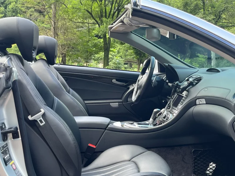 Mercedes-Benz SL-Class