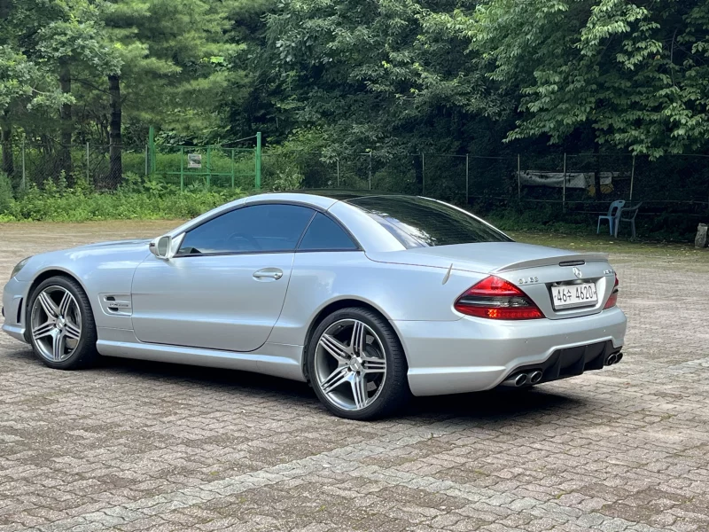 Mercedes-Benz SL-Class