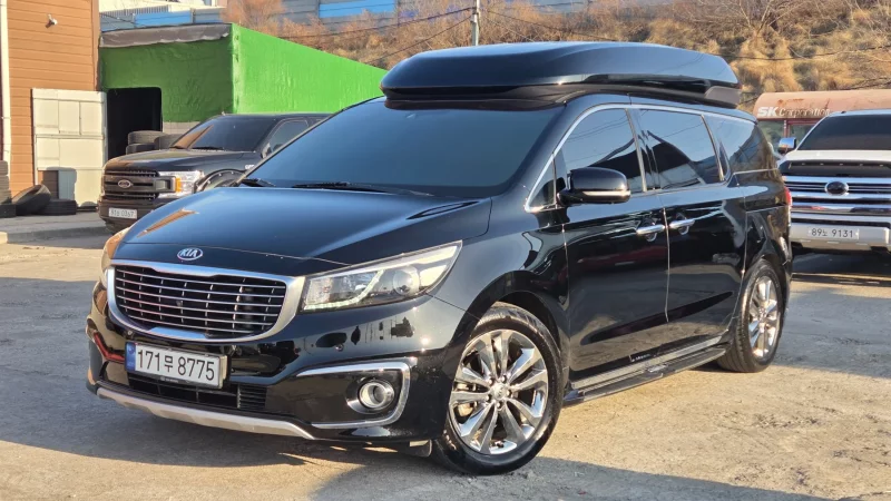 Kia Carnival