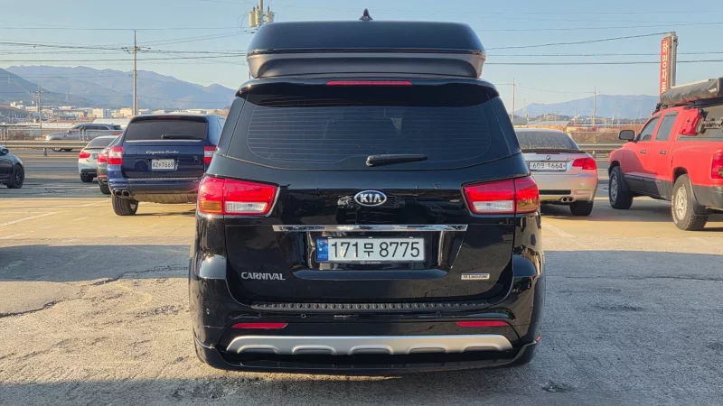 Kia Carnival