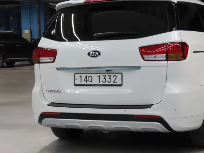 Kia Carnival