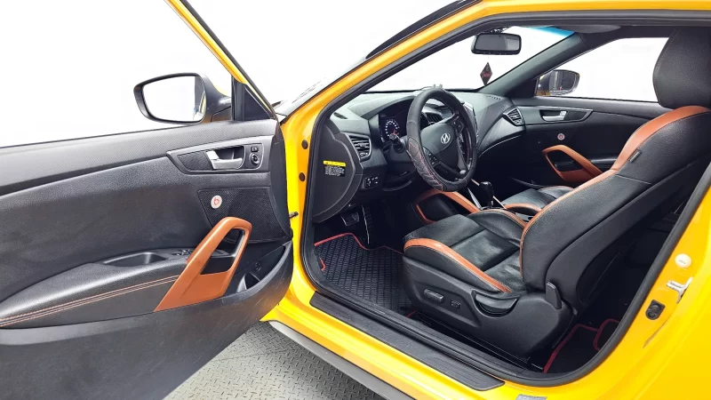 Hyundai Veloster