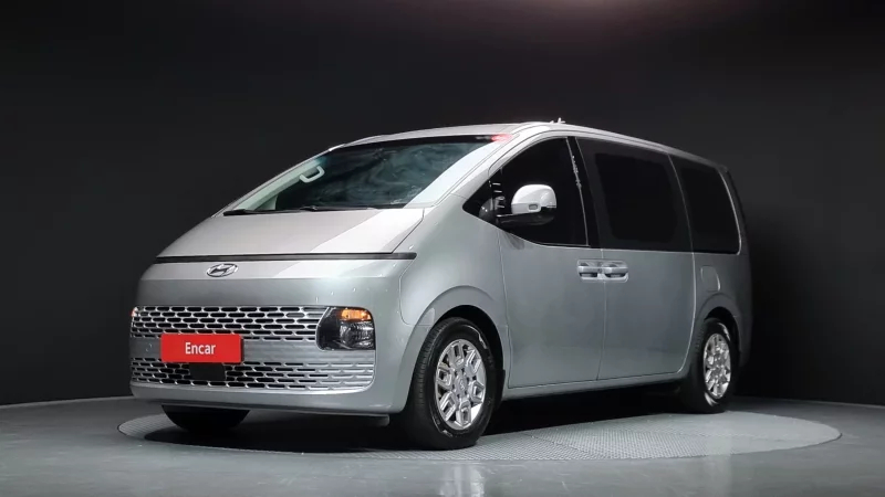 Hyundai Staria