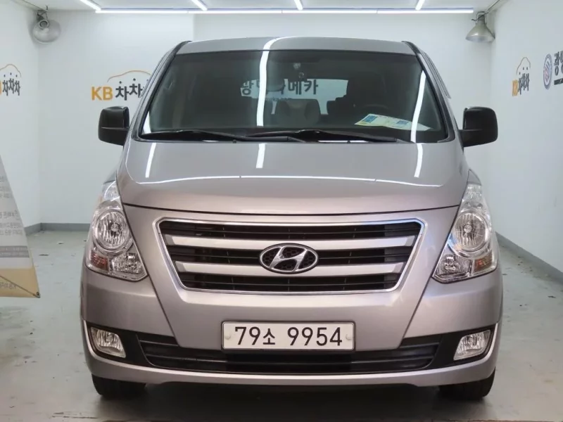 Hyundai Grand Starex