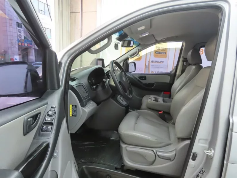 Hyundai Grand Starex