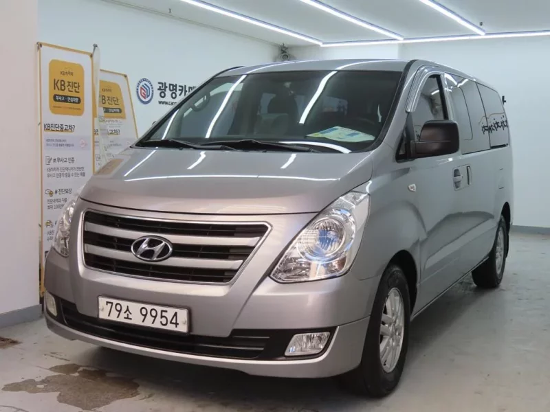 Hyundai Grand Starex