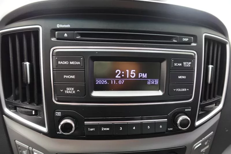 Hyundai Grand Starex