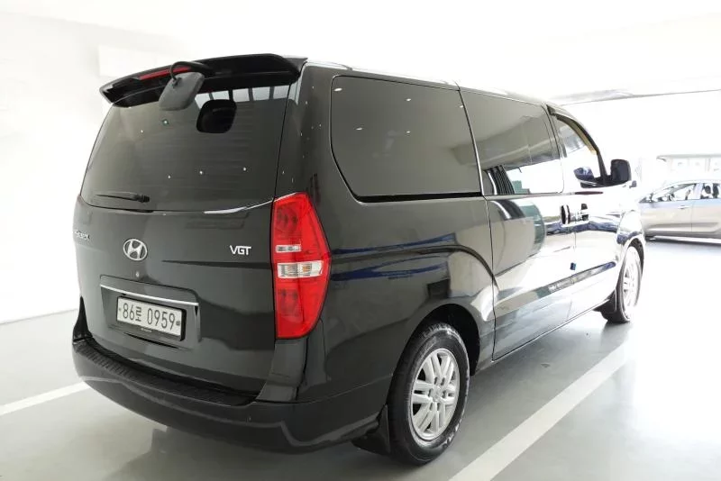 Hyundai Grand Starex