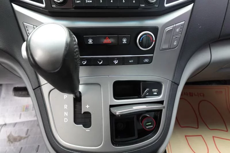Hyundai Grand Starex
