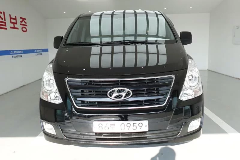 Hyundai Grand Starex