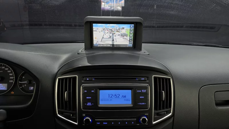 Hyundai Grand Starex