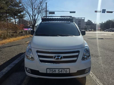 Hyundai Starex